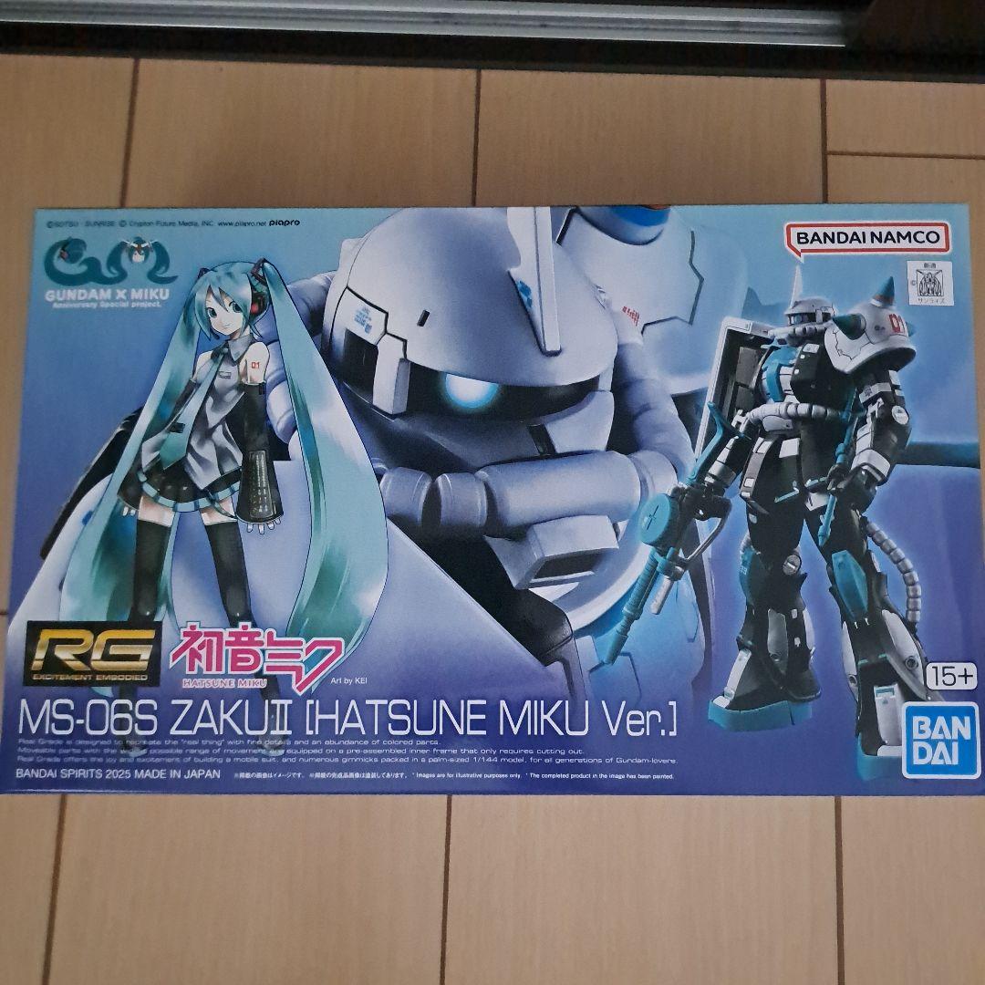 RG-１/144 MS-06S ザクII[初音ミクver.]