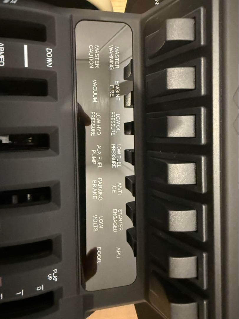 Honeycomb Bravo ハニカム　スロットル　フライトシュミレーター