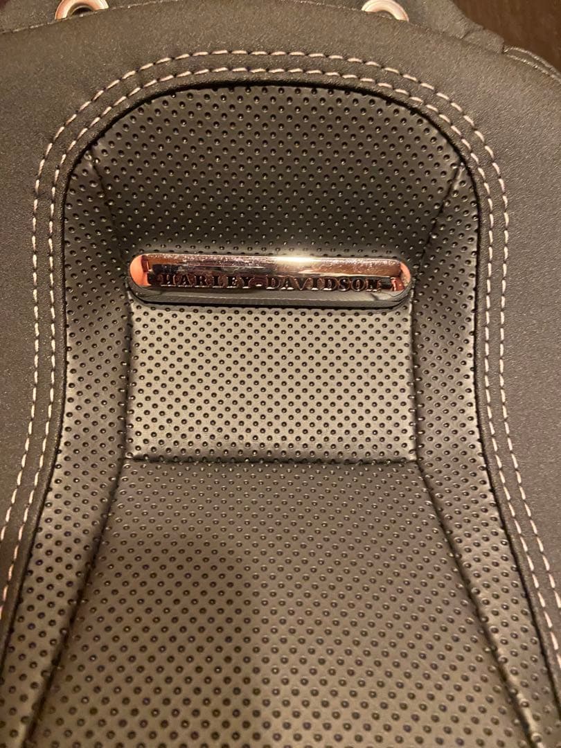 ハーレーダビッドソン、2024FXBR ブレイクアウト　純正　シートセット