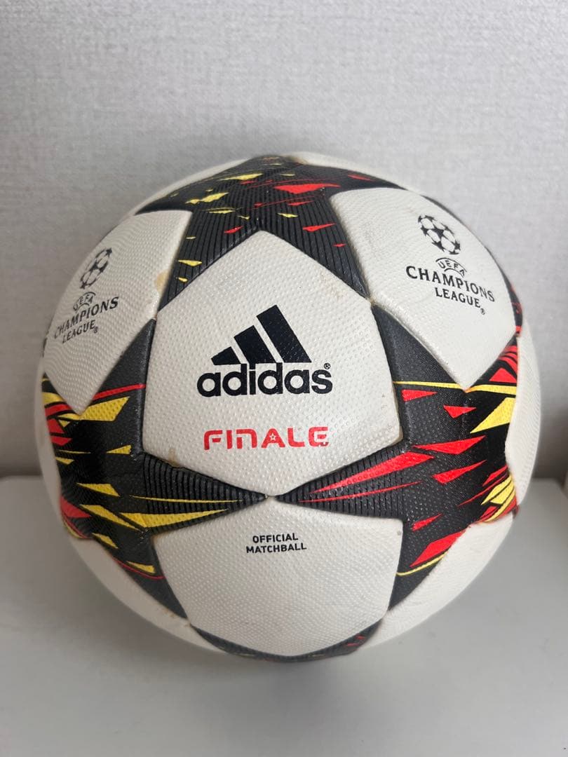 チャンピオンズリーグ　公式球　2014-15 フリースタイルフットボール