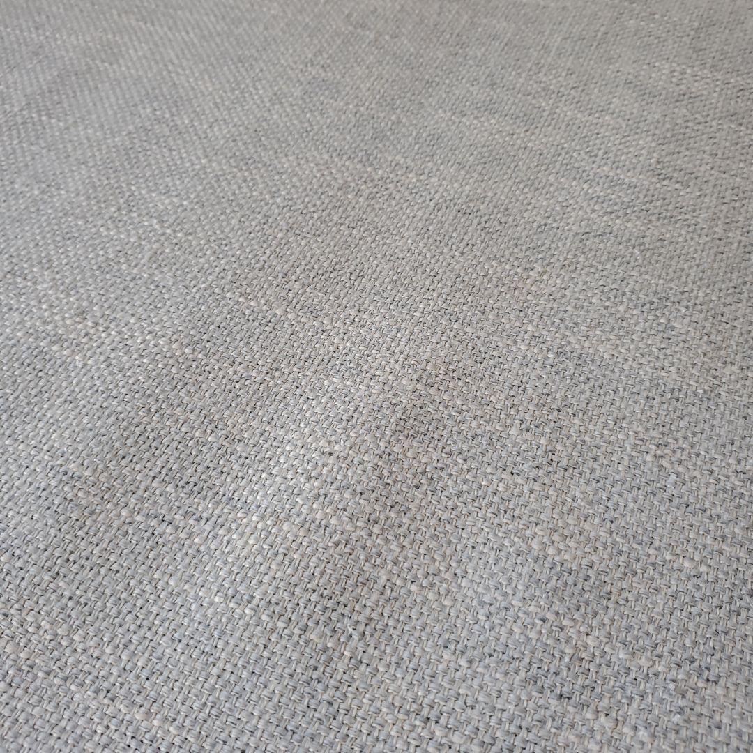 unico　グレーの3人掛けソファ