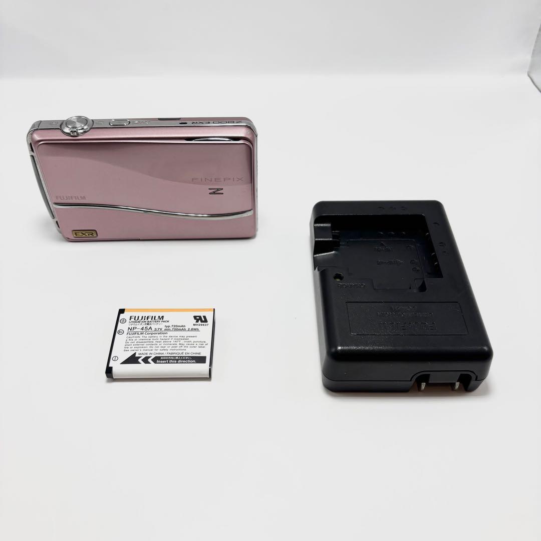 【週末限定値下げ】 FUJIFILM FinePix Z800EXR ピンク