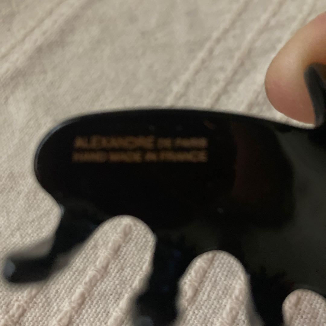 花柄ストーン付き黒ヘアクリップ