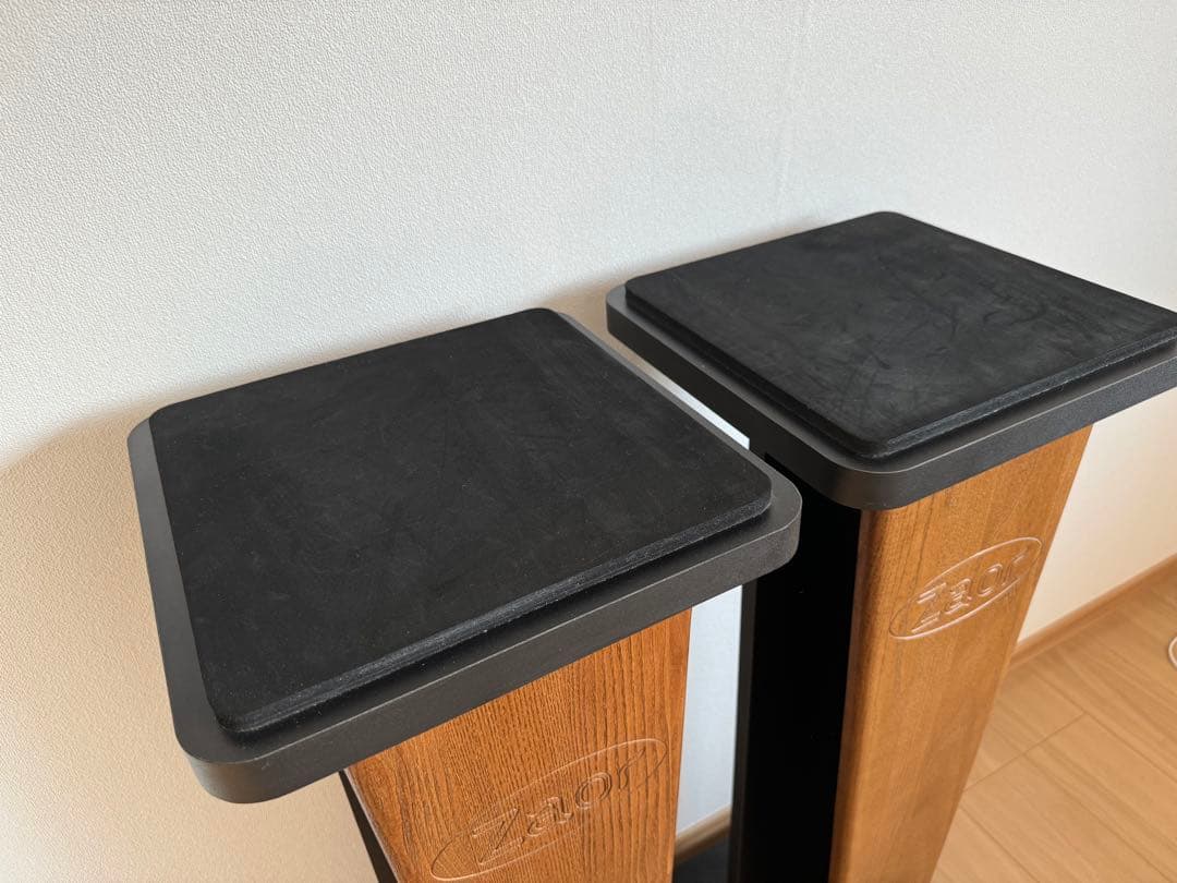 Zaor スピーカースタンド 木製 モダンデザイン