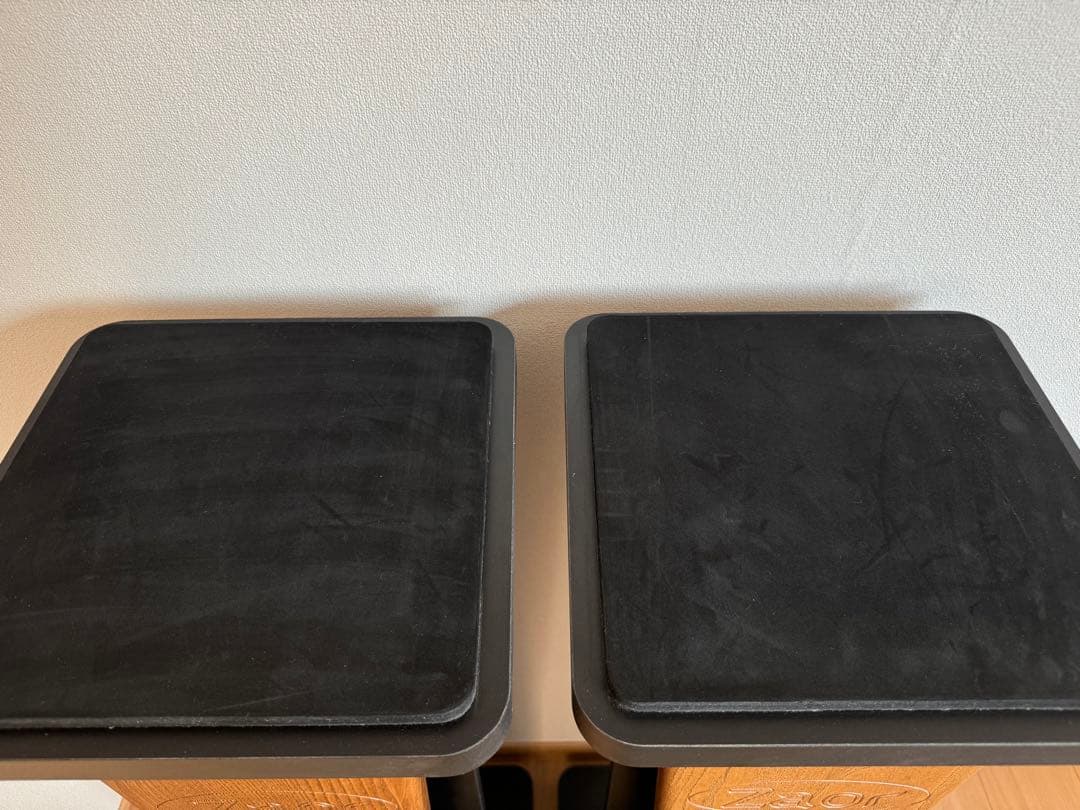 Zaor スピーカースタンド 木製 モダンデザイン