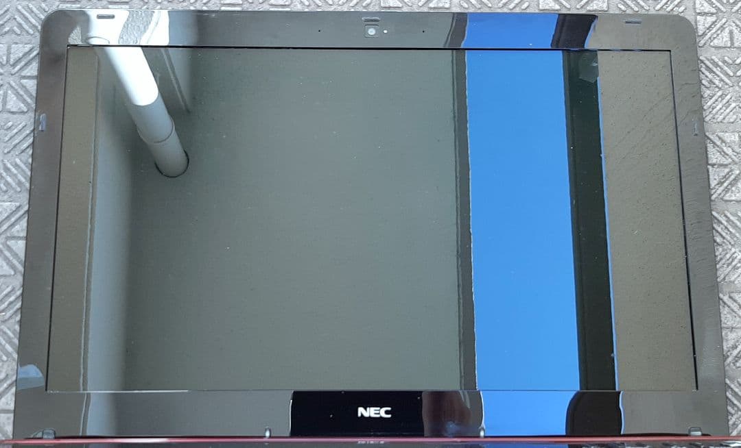 通電確認済 NEC LaVie LS150/N ノートパソコン レッド