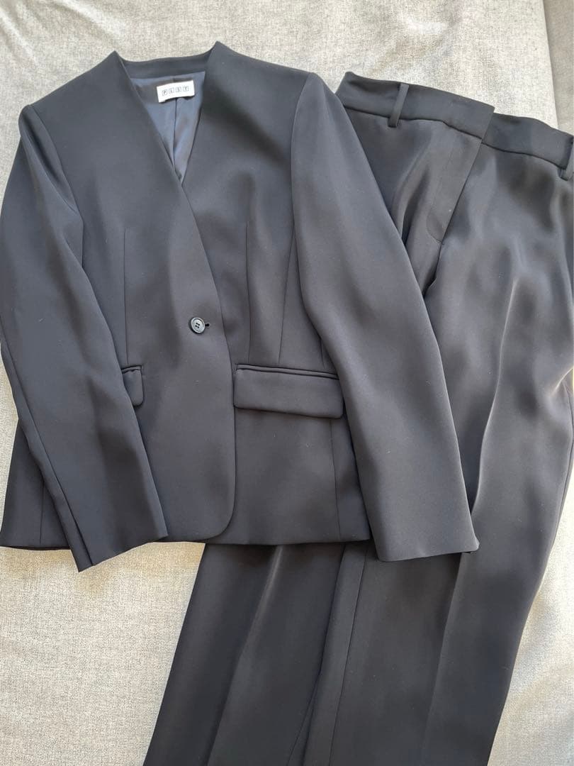 プラステ　セットアップ　ジャケットMサイズ　　パンツLサイズ　セレモニー