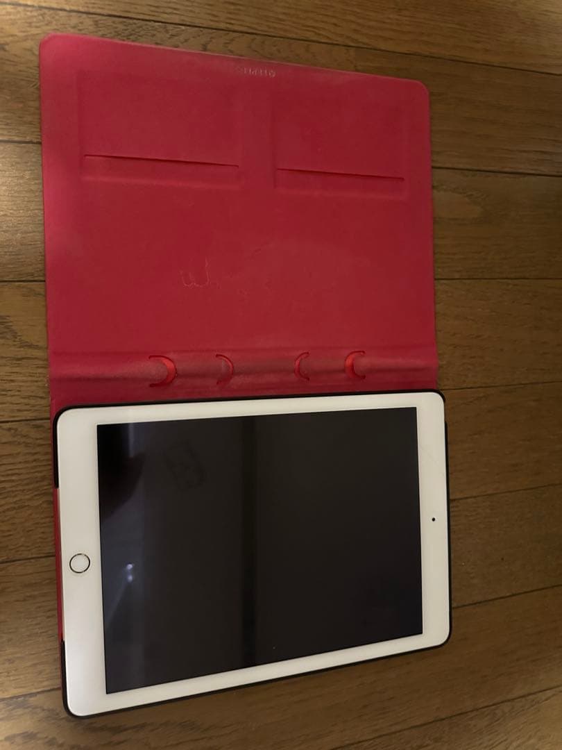 MNVR2J/A ドコモ版 Apple iPad Air 2 金 32GB 本体