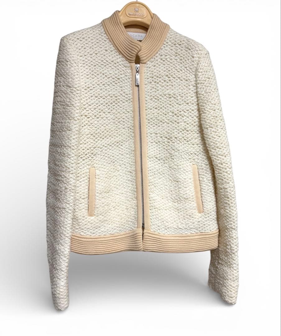 エスカーダ　ニットジャケット　ホワイト× ベイジュ