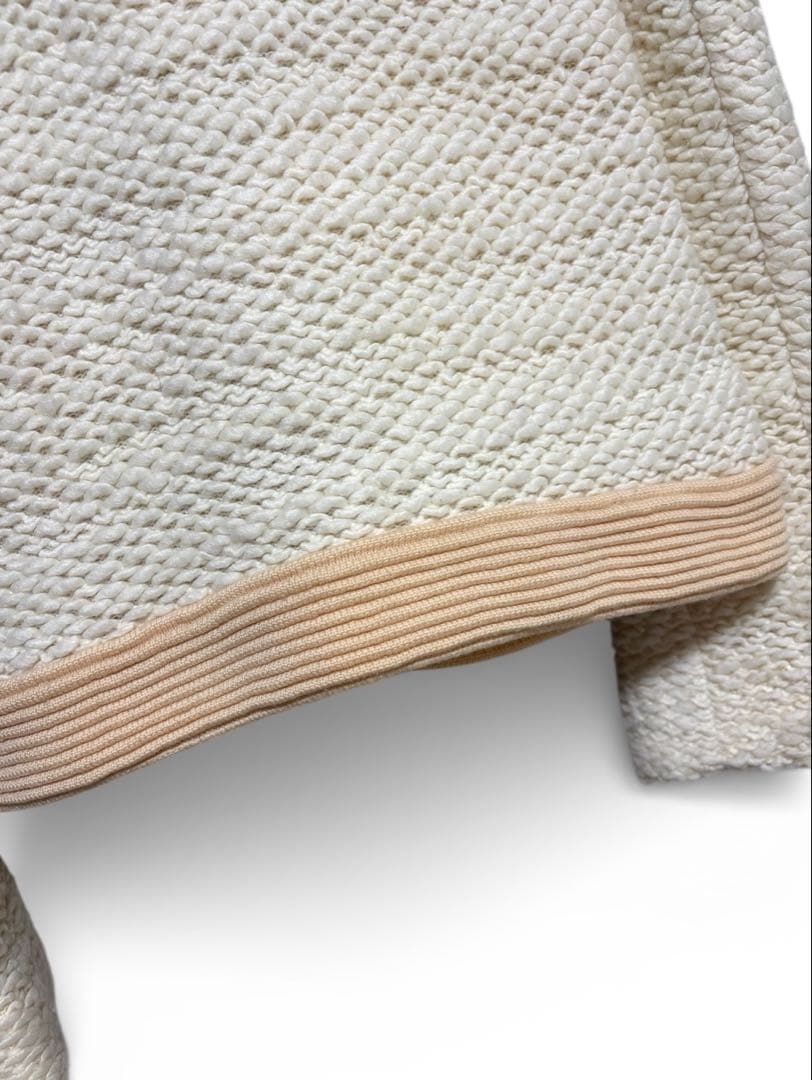 エスカーダ　ニットジャケット　ホワイト× ベイジュ