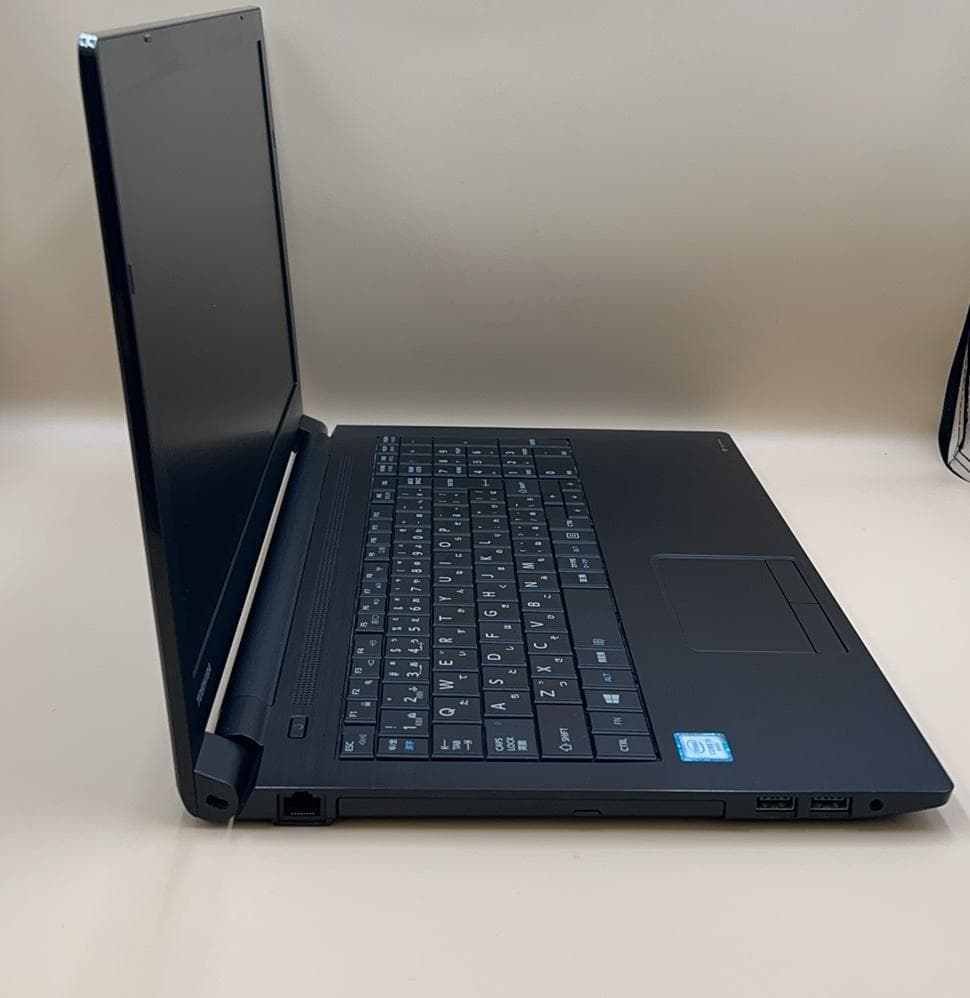 TOSHIBA dynabook B55 15.6インチ SSD 240GB