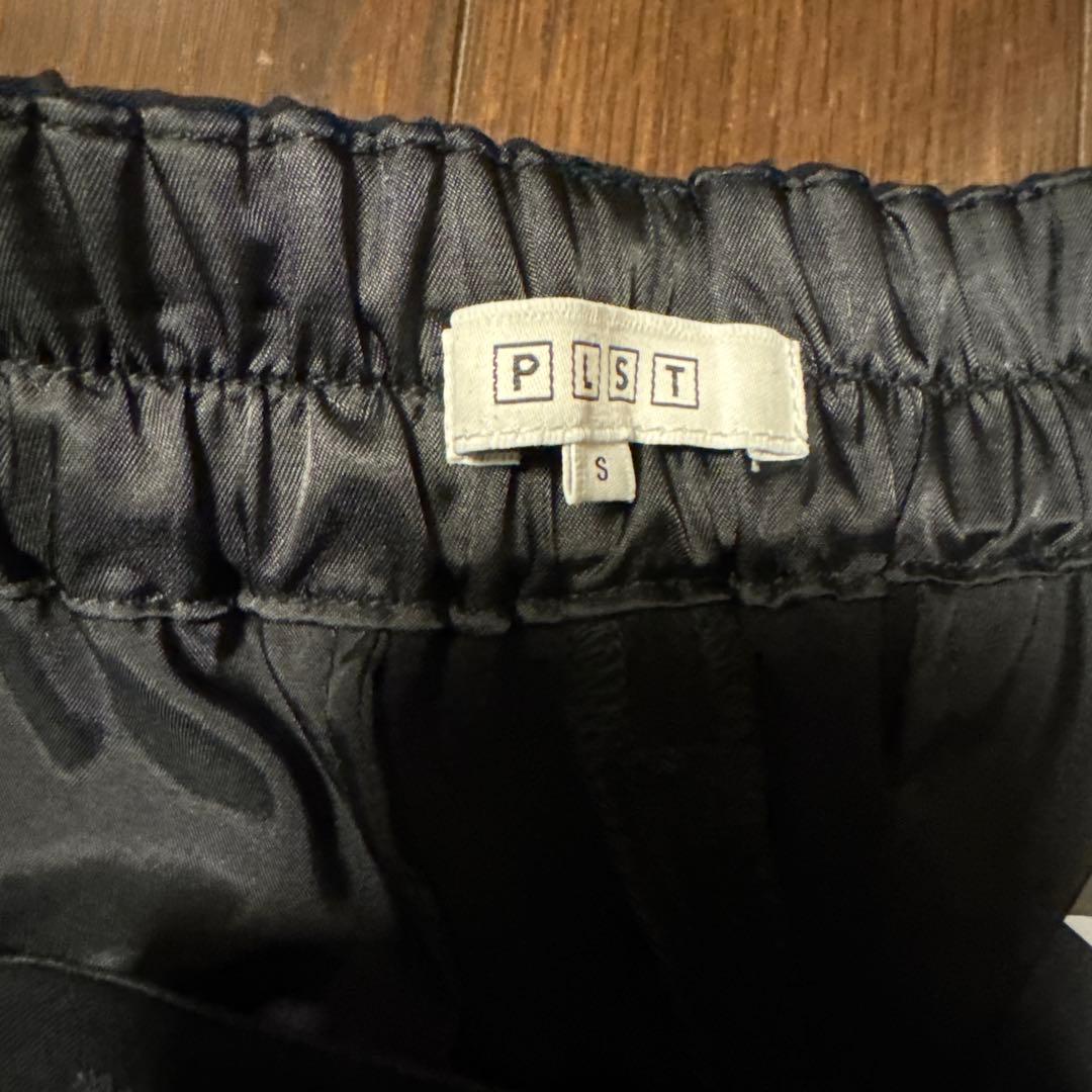 プラステ　ノーカラージャケット　パンツスーツ　Sサイズ