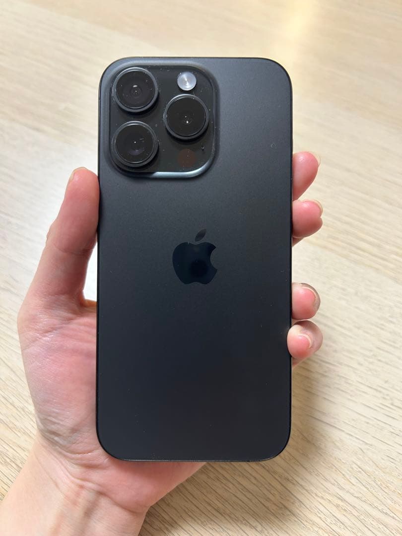 iPhone15Pro 128GB 画面交換歴あり ジャンクだが使用可能