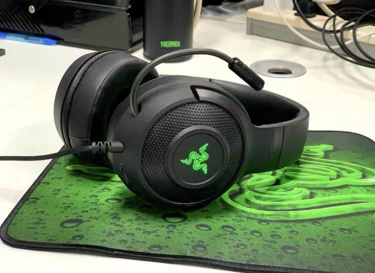 Razer KRAKEN X FOR CONSOLEゲームヘッドフォン