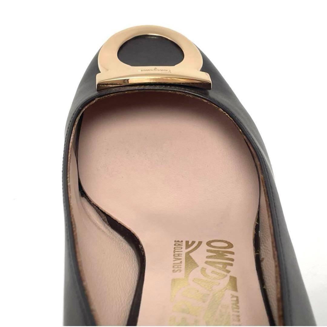 最終価格 Ferragamo フェラガモ ガンチーニ カーフ レザー パンプス