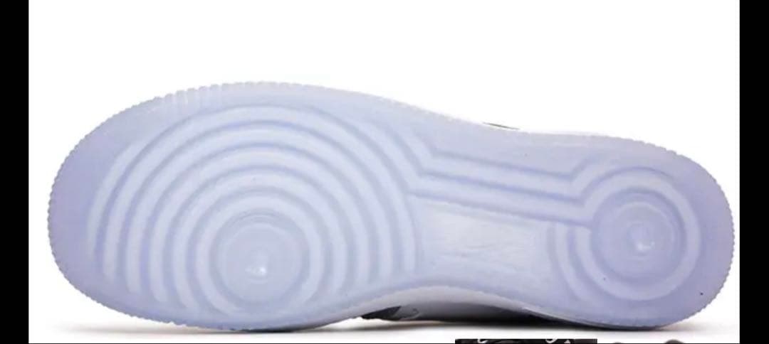 NIKE AIR FORCE 1 '07 SE ナイキ エア フォース 1