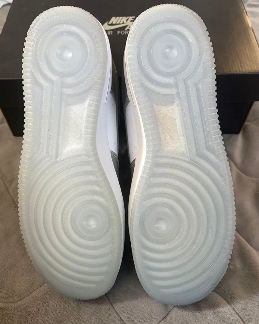 NIKE AIR FORCE 1 '07 SE ナイキ エア フォース 1