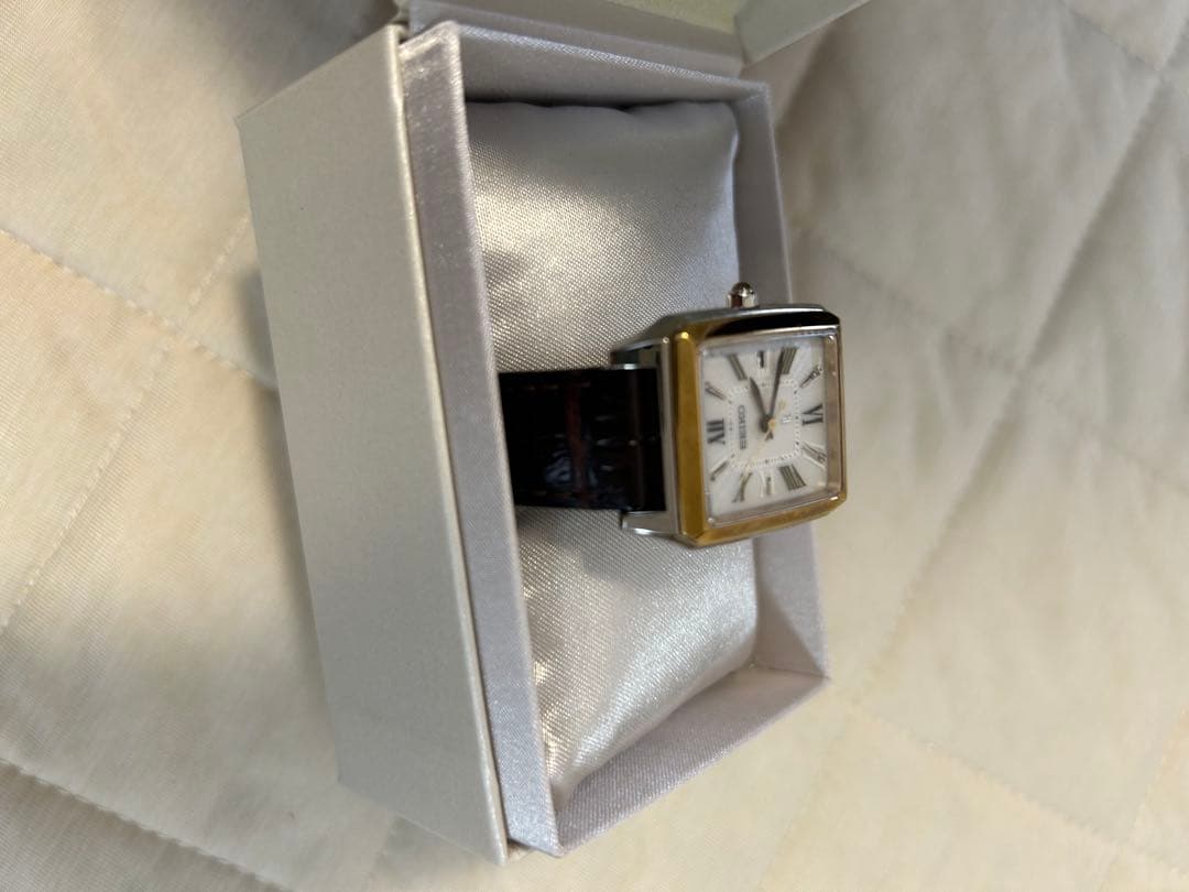 セイコー スクエア型 アナログ時計