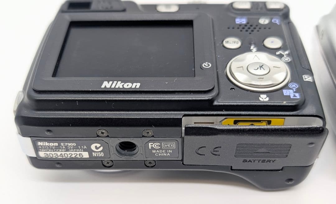 Nikon COOLPIX デジタルカメラ 2台 動作品 バッテリー付 訳あり