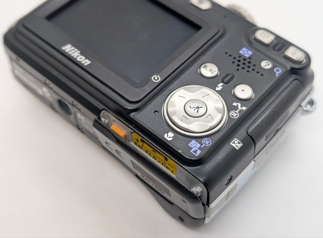 Nikon COOLPIX デジタルカメラ 2台 動作品 バッテリー付 訳あり