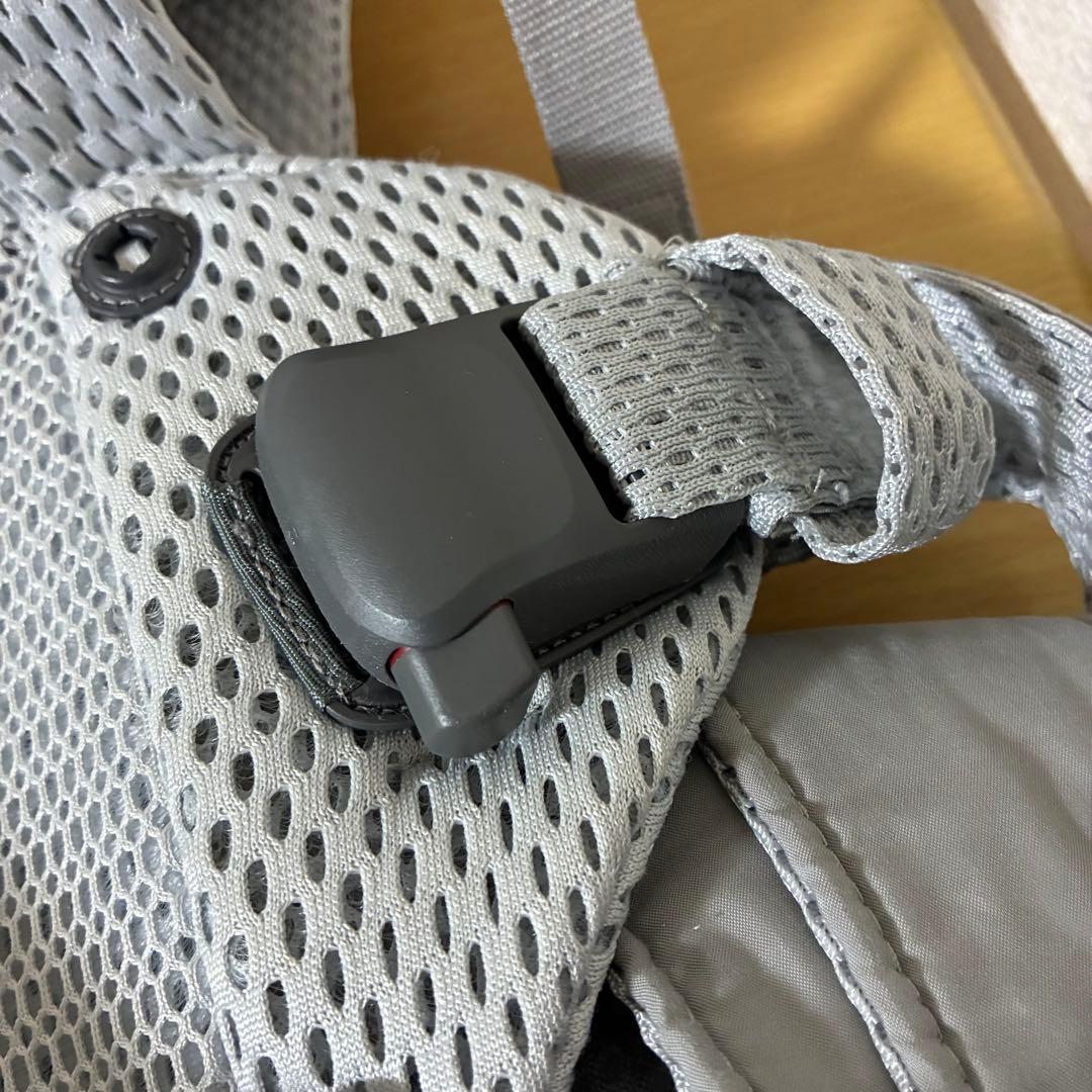 ベビービョルン ハーモニー メッシュ シルバー 抱っこ紐