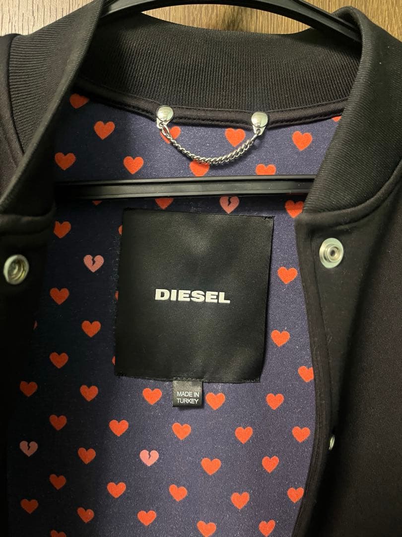 DIESEL ブラック スタジャン ジャケット 裏地ハート