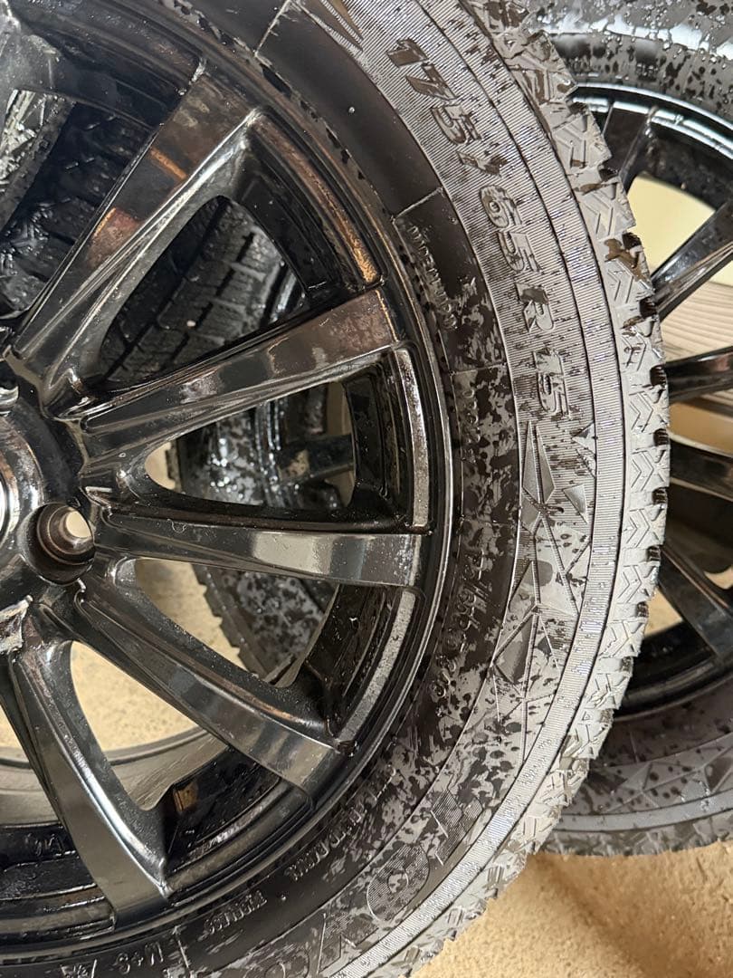 え*ん様 175/65R15 ４本　TOYO GIZ2 スタッドレス　アルミ