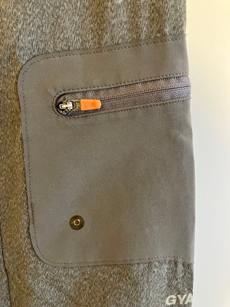 GYAKUSOU Nike ランニングパンツ カーキ