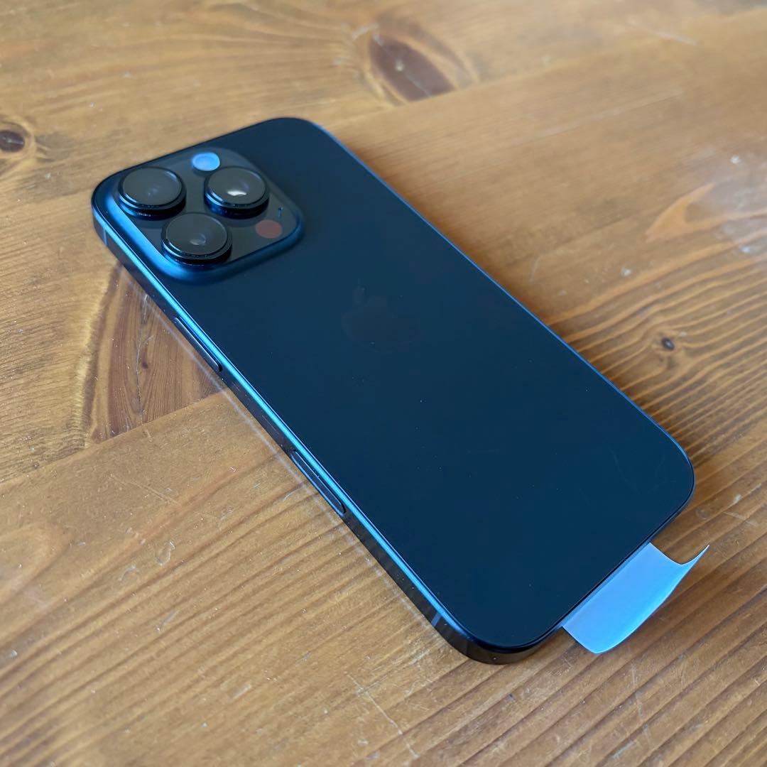 iPhone 16 Pro 128GB ブラックチタニウム