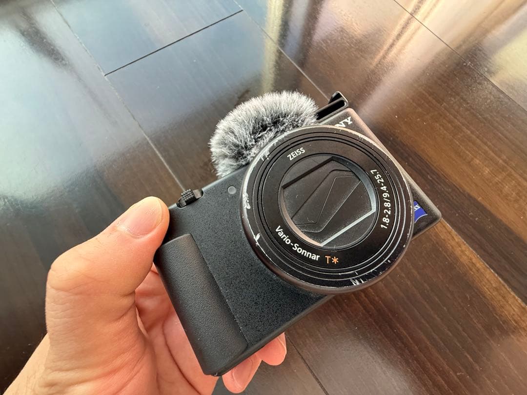 【美品】SONY Vlogカメラ ZV-1 セット（グリップ・SDカード）