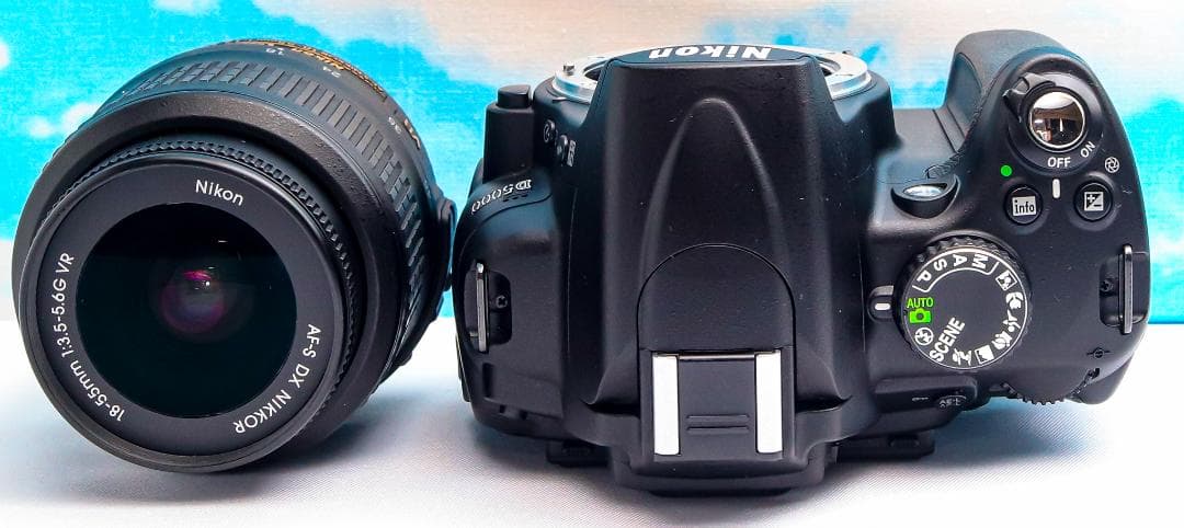 ニコン Nikon D5000⭐️スマホに転送OK⭐️自撮りラクラク⭐️即日発送