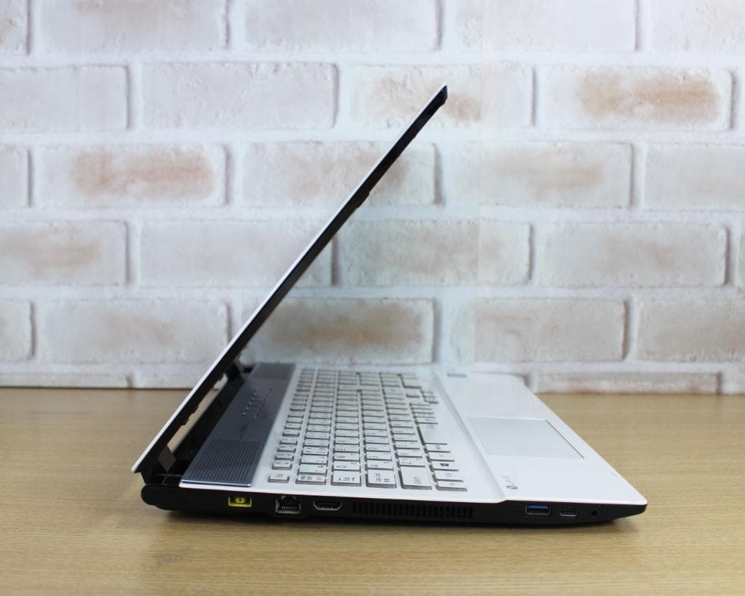 ✨Core i7 タッチパネル✨メモリ16G✨SSD オフィス付 ノートパソコン