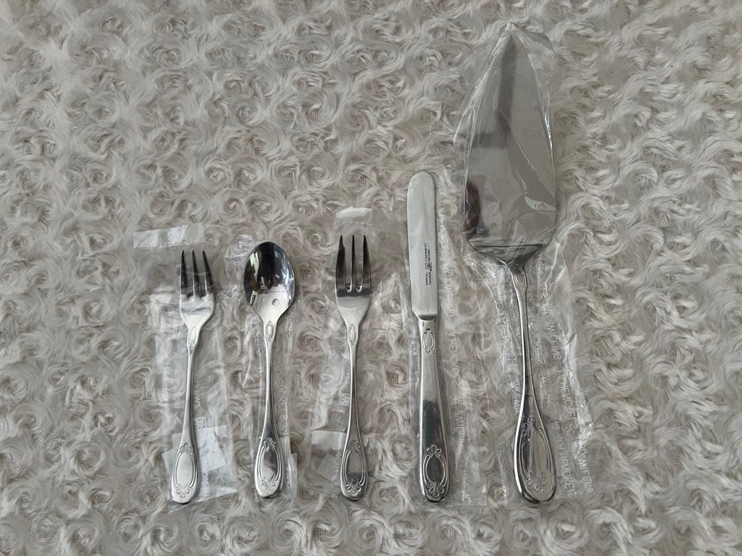 ツヴィリング ヘンケルス　カトラリーセット　ピロシュカ　デザートセット〈22本〉