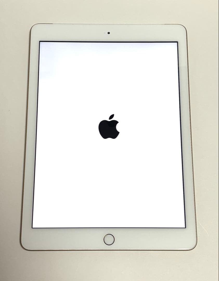 M*様 Apple iPad◆第5世代Wi-Fi+Cellular 128GB/