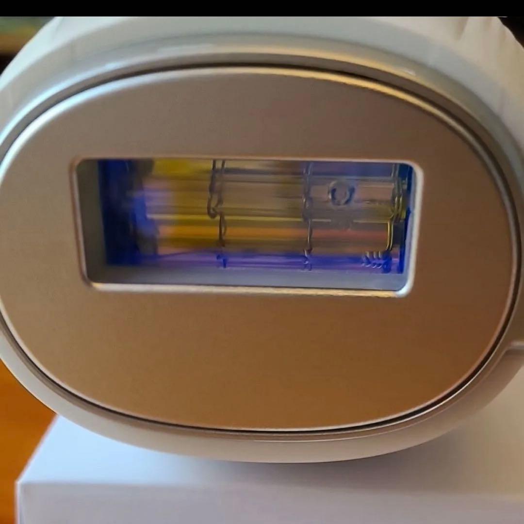 Ｒｅｆａ脱毛器　新品未使用　顔、VラインもOK