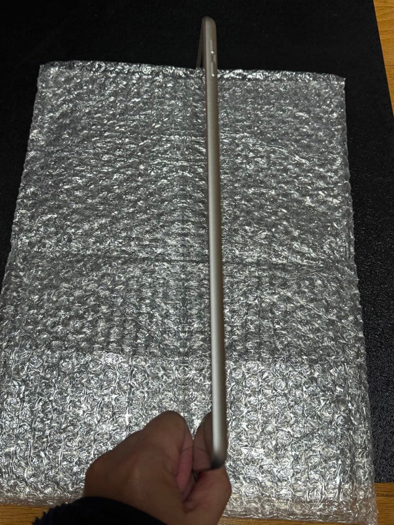 iPad 第6世代 A1893 32GB Wi-Fi シルバー　美品 本体のみ