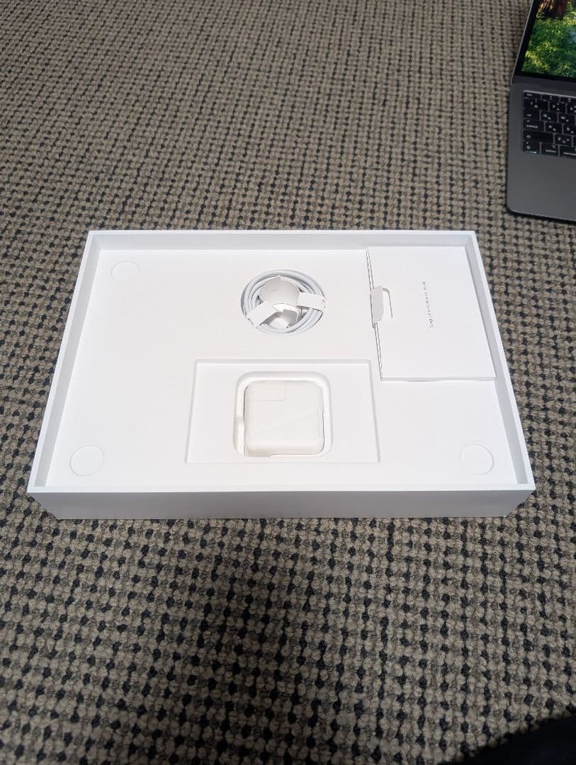 macbook Air 13インチ 2020 i5 8GB 256GB