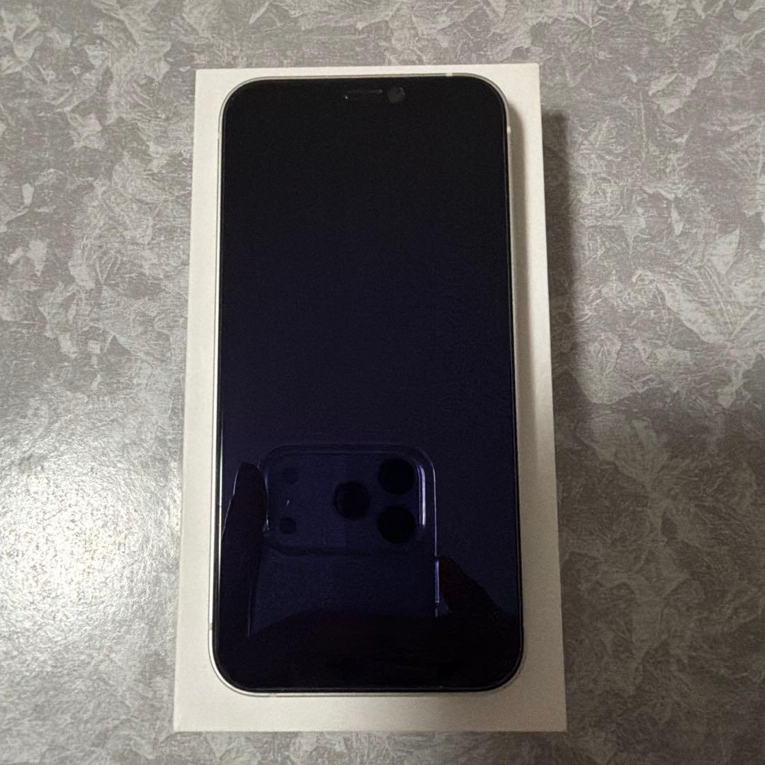 【美品】Apple iPhone 12 mini 256GB ホワイト　本体