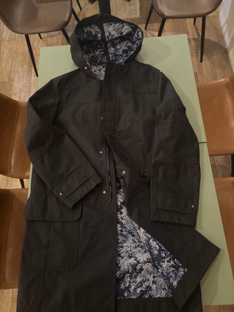 本当限定❗️超希少！ルイヴィトン　コート　裏地　モノグラムタペストリー　極美品