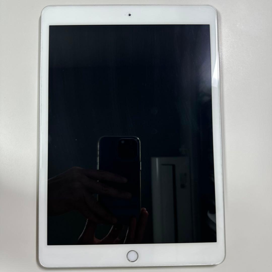 Apple iPad 第7世代 10.2インチ シルバー 本体