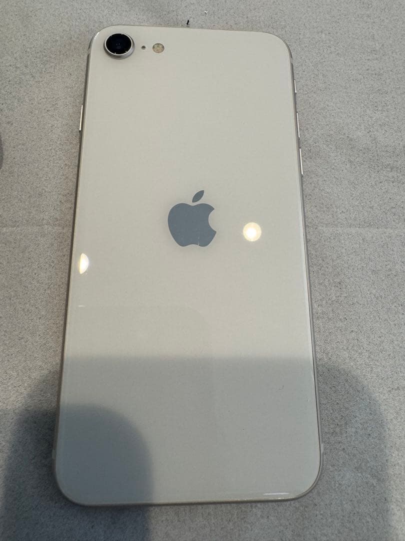 iPhone SE 第3世代 64GB SIMフリー ジャンク　初期化済