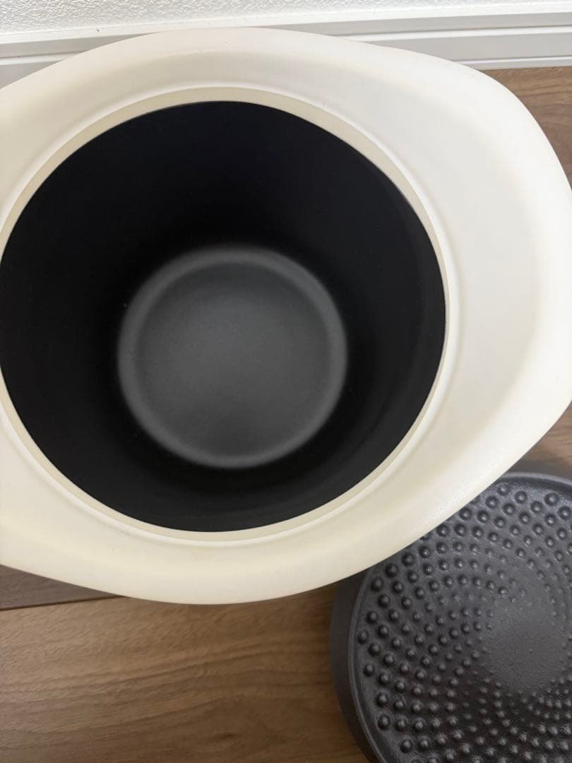 あ*ち様 新品　ベストポット best pot　IH対応　20cm　ホワイト　土