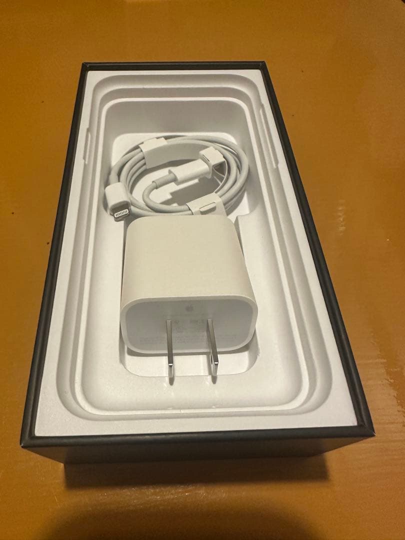 【美品】【箱、充電器】iPhone 11 Pro ミッドナイトグリーン 64GB