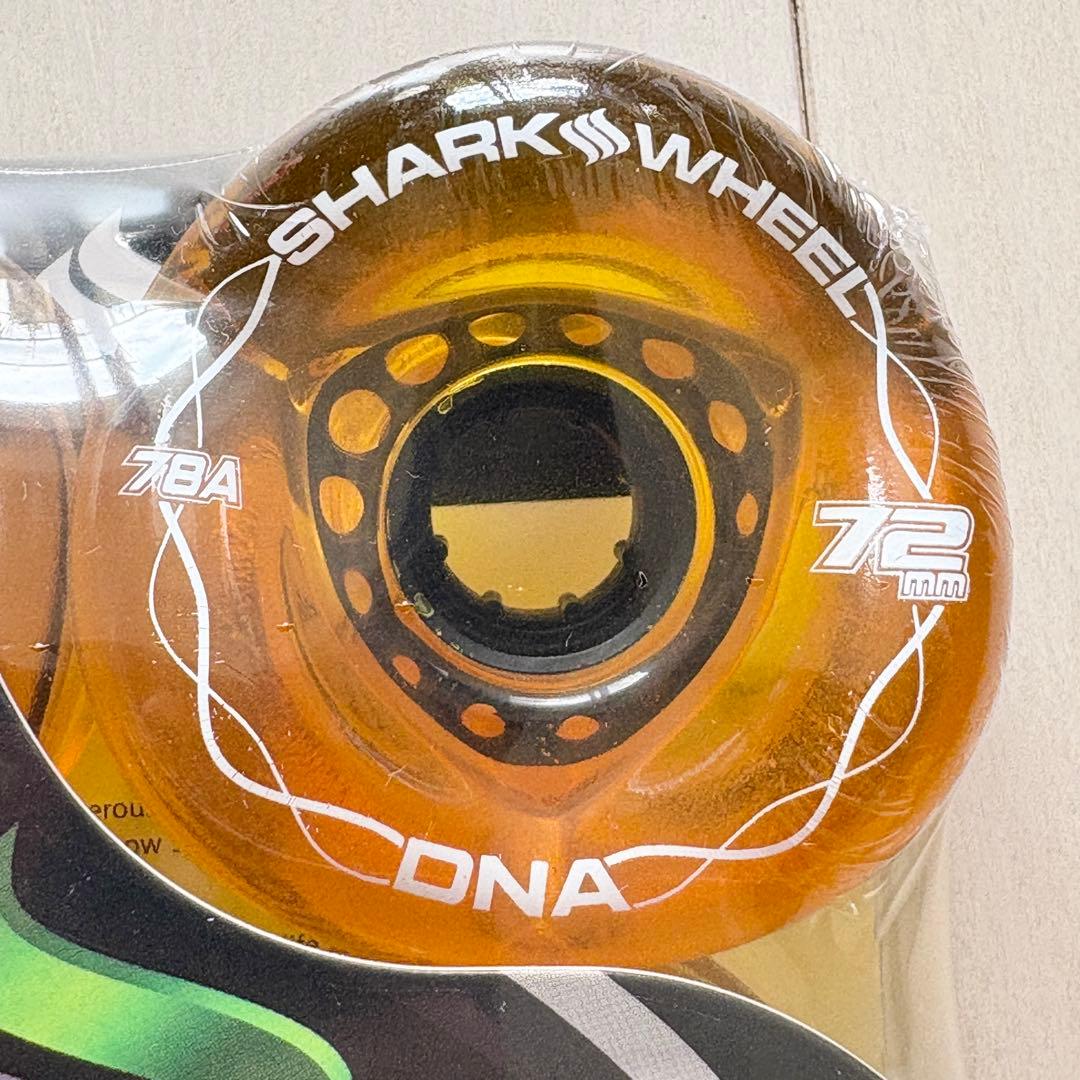 07☆新品 未開封☆ シャークウィール 72mm 78a クリアアンバー