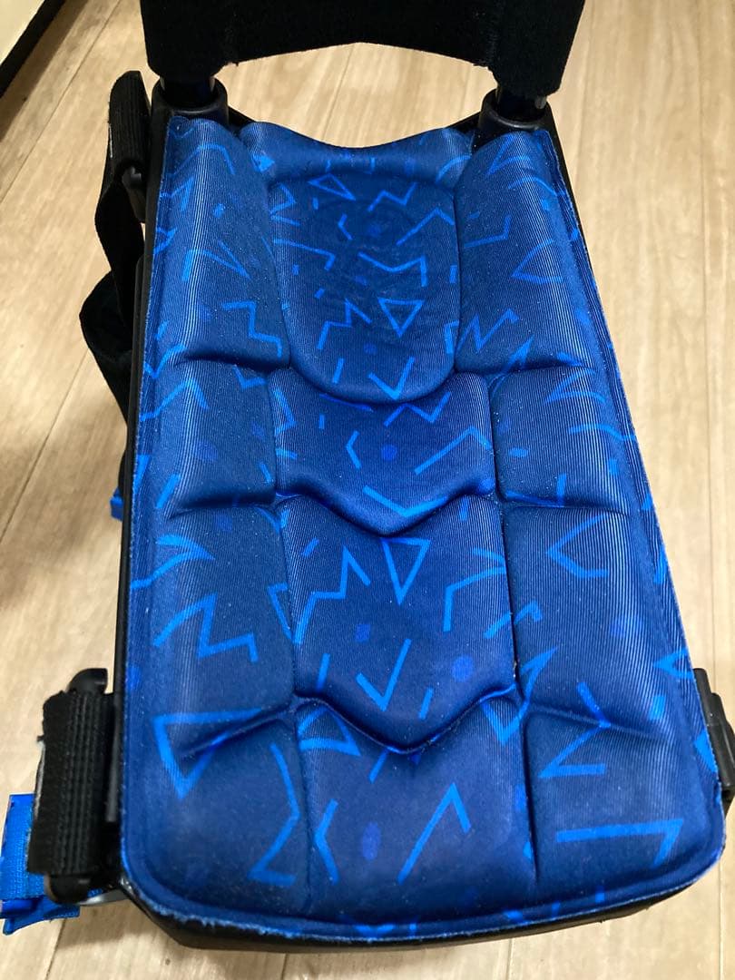 2ヶ月間使用しました。i WALK FREE3.0(装着型松葉杖)