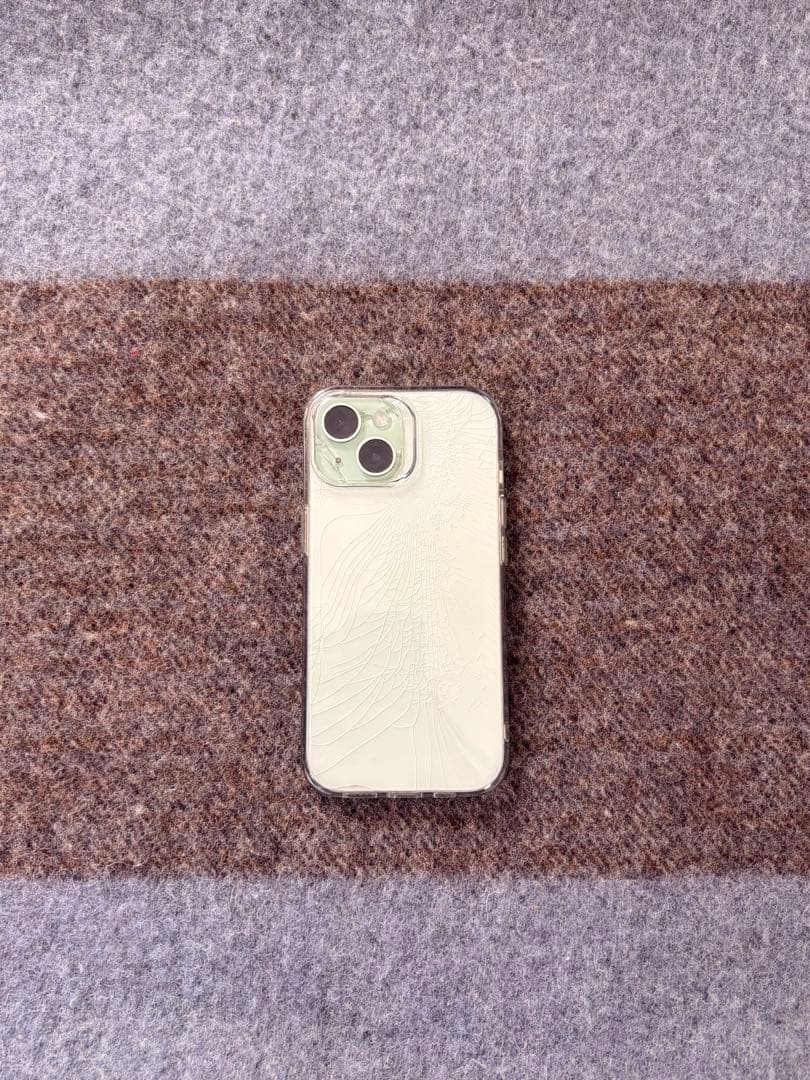 【画面割れのため破格】iPhone 15 256GB simフリー　動作確認済み