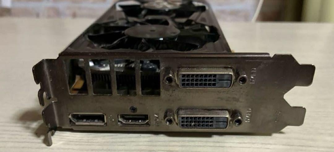 玄人志向　GTX1070