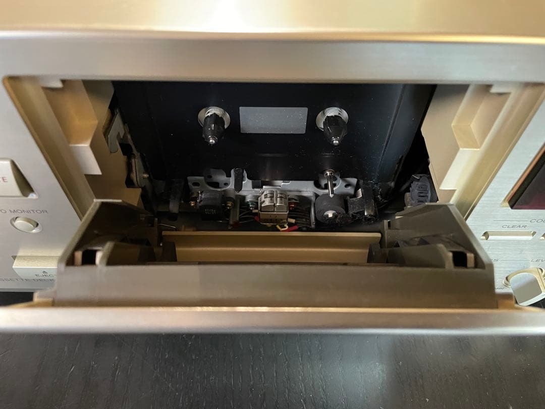 【美品】【希少】TEAC V-1050 カセットデッキ ゴールド リモコン付