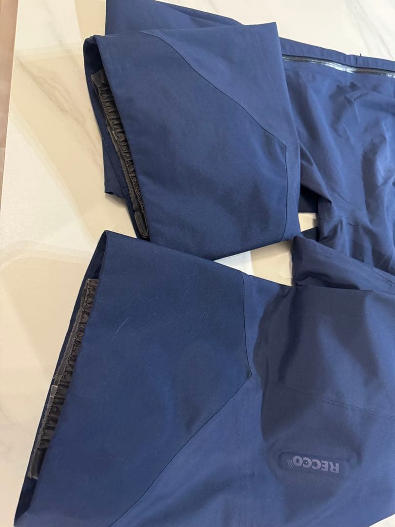 patagonia スノードリフタービブ スノーボード ビブパンツ ネイビー