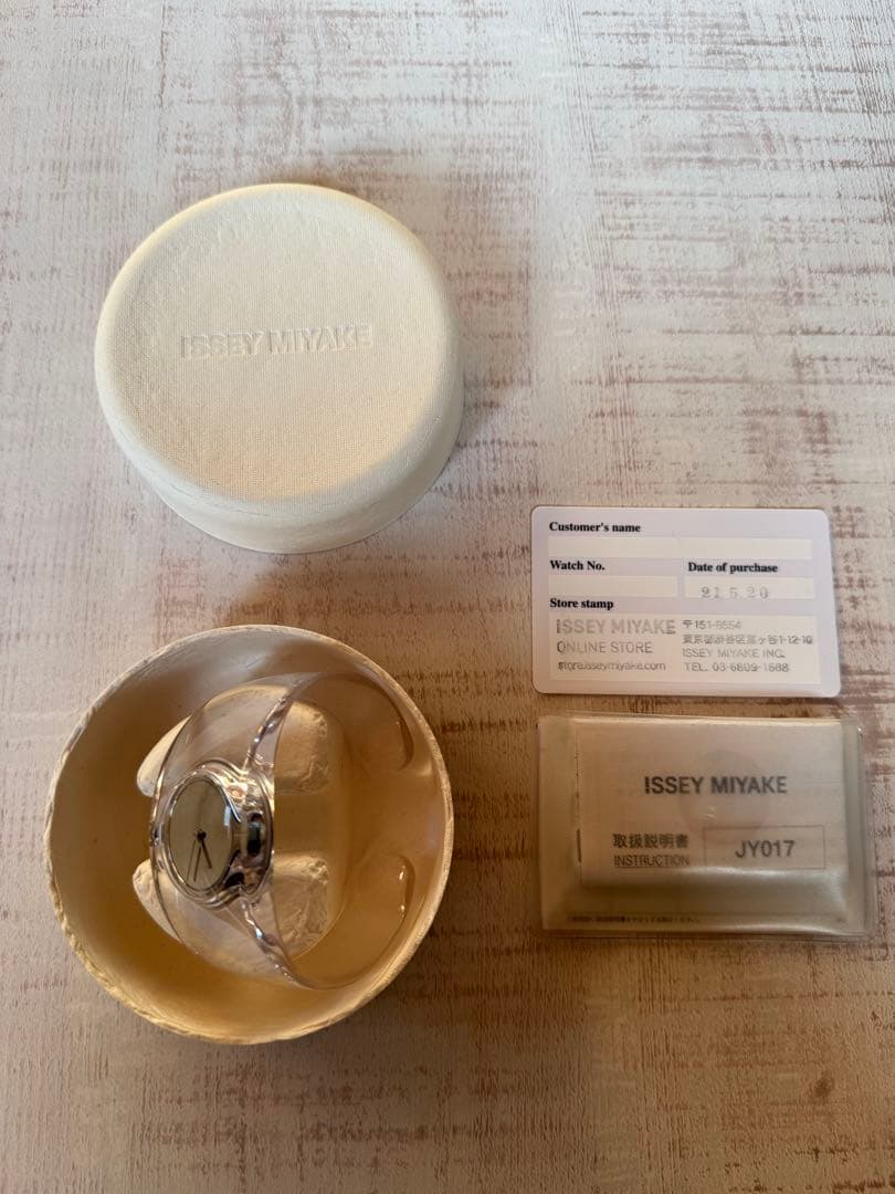 ISSEY MIYAKE 腕時計 クリア